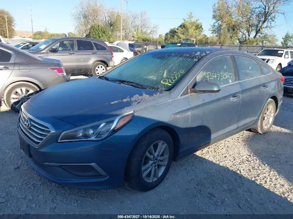 5NPE24AF1HH509507 2017 HYUNDAI SONATA - Image 2