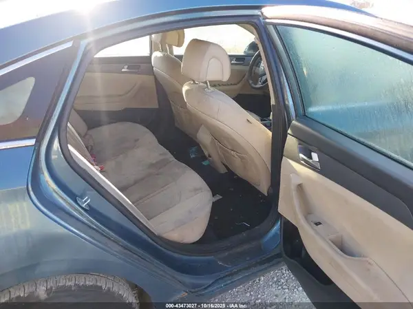 5NPE24AF1HH509507 2017 HYUNDAI SONATA - Image 8