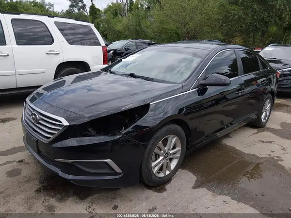 5NPE24AF1HH510656 2017 HYUNDAI SONATA - Image 2