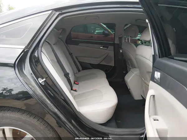 5NPE24AF1HH510656 2017 HYUNDAI SONATA - Image 8