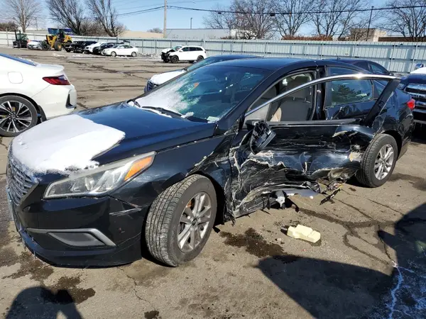 5NPE24AF1HH511516 2017 HYUNDAI SONATA - Image 1