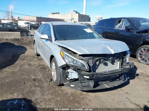 5NPE24AF1HH516232 2017 HYUNDAI SONATA - Image 1
