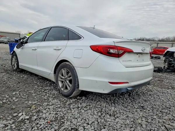 5NPE24AF1HH516845 2017 HYUNDAI SONATA - Image 2
