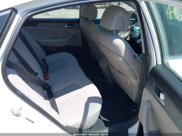 5NPE24AF1HH517669 2017 HYUNDAI SONATA - Image 8