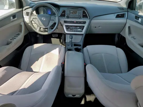 5NPE24AF1HH519695 2017 HYUNDAI SONATA - Image 8