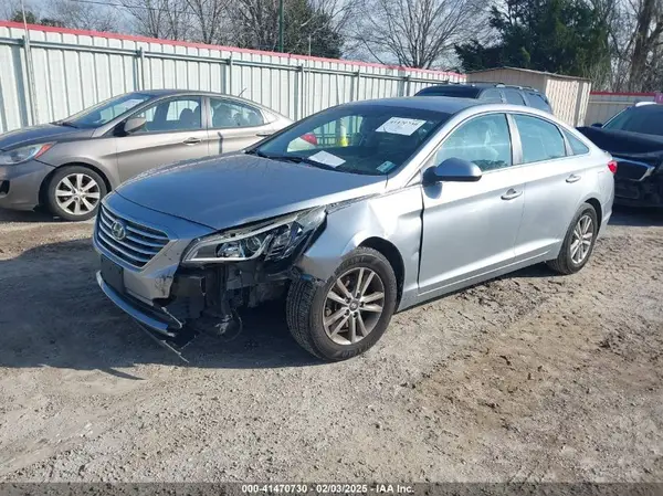 5NPE24AF1HH520491 2017 HYUNDAI SONATA - Image 2