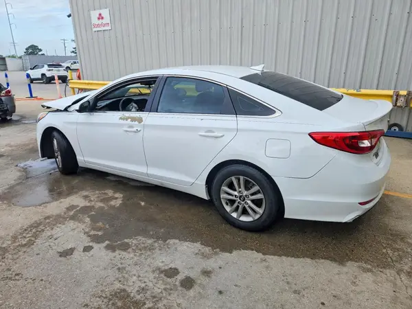 5NPE24AF1HH524718 2017 HYUNDAI SONATA - Image 2