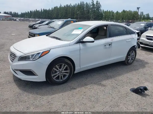 5NPE24AF1HH525349 2017 HYUNDAI SONATA - Image 2