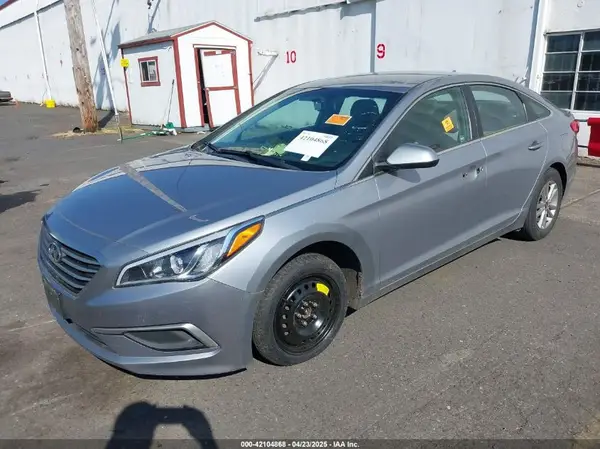 5NPE24AF1HH535511 2017 HYUNDAI SONATA - Image 2