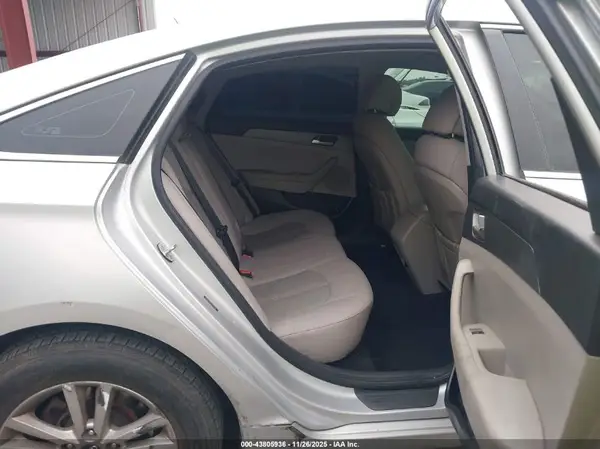 5NPE24AF1HH542832 2017 HYUNDAI SONATA - Image 8