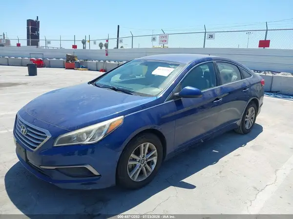5NPE24AF1HH543219 2017 HYUNDAI SONATA - Image 2