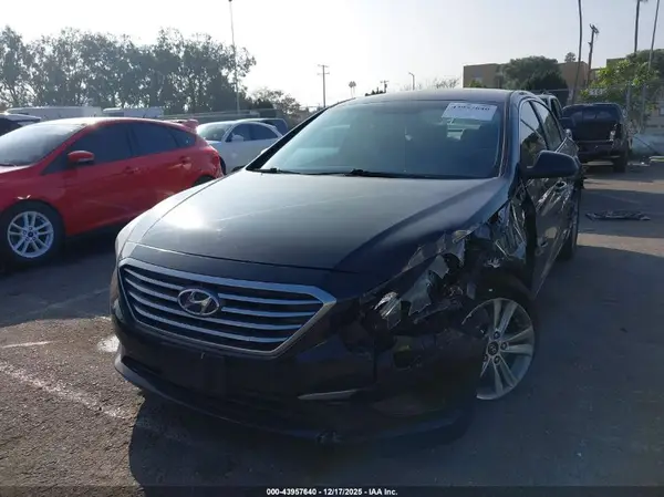 5NPE24AF1HH545665 2017 HYUNDAI SONATA - Image 2