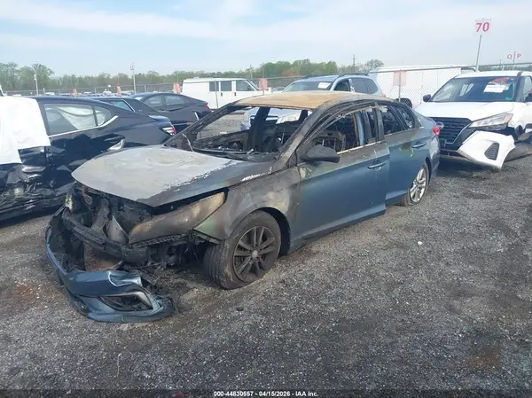 5NPE24AF1HH551627 2017 HYUNDAI SONATA - Image 2