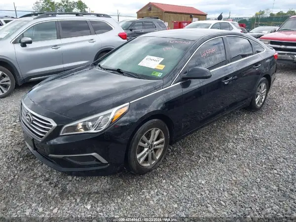 5NPE24AF1HH553068 2017 HYUNDAI SONATA - Image 2