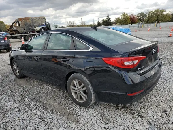 5NPE24AF1HH555127 2017 HYUNDAI SONATA - Image 2