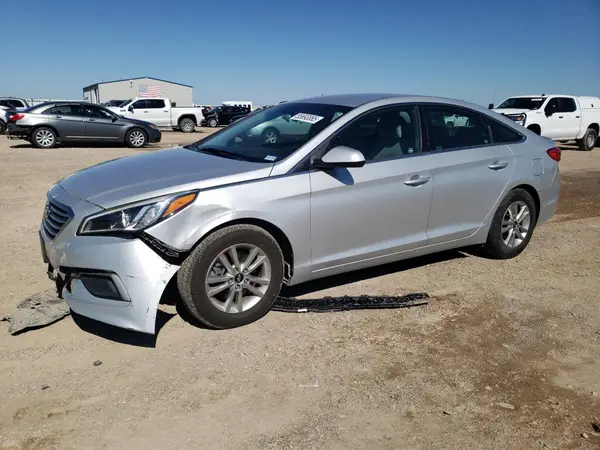 5NPE24AF1HH556679 2017 HYUNDAI SONATA - Image 1