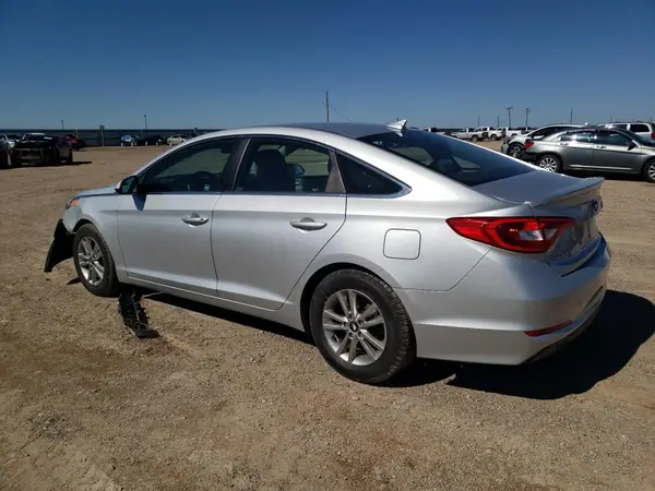5NPE24AF1HH556679 2017 HYUNDAI SONATA - Image 2
