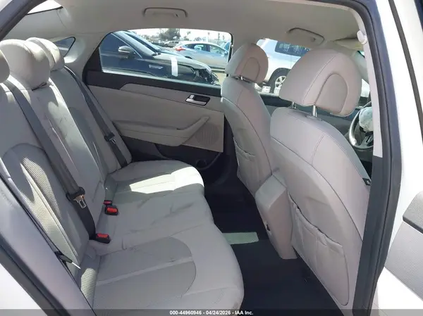 5NPE24AF1HH558187 2017 HYUNDAI SONATA - Image 8