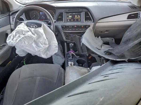 5NPE24AF1HH560358 2017 HYUNDAI SONATA - Image 8