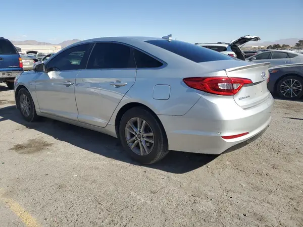 5NPE24AF1HH560988 2017 HYUNDAI SONATA - Image 2