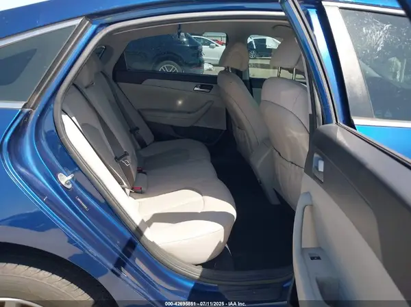 5NPE24AF1HH561543 2017 HYUNDAI SONATA - Image 8