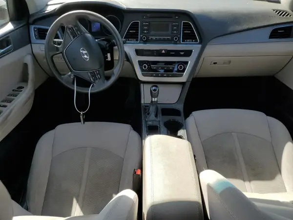 5NPE24AF1HH562563 2017 HYUNDAI SONATA - Image 8