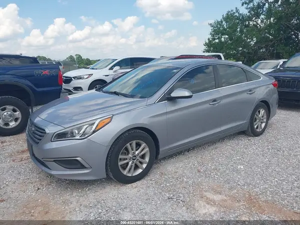 5NPE24AF1HH566421 2017 HYUNDAI SONATA - Image 2