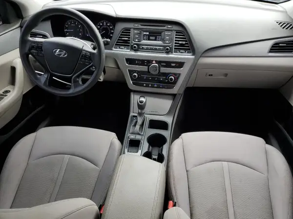 5NPE24AF1HH567990 2017 HYUNDAI SONATA - Image 8