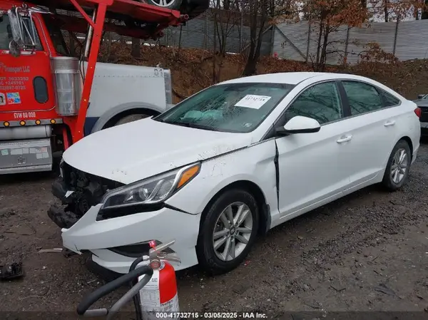 5NPE24AF1HH569352 2017 HYUNDAI SONATA - Image 2