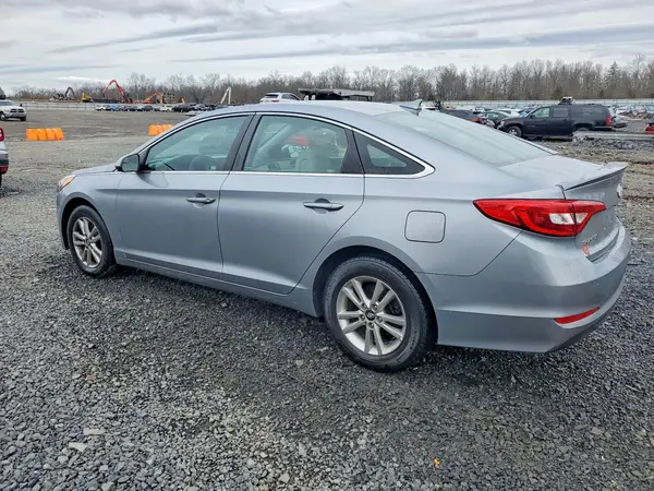 5NPE24AF1HH570081 2017 HYUNDAI SONATA - Image 2