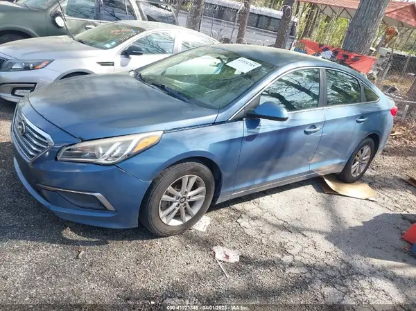 5NPE24AF1HH570789 2017 HYUNDAI SONATA - Image 2