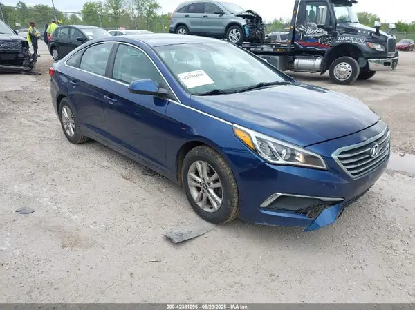 5NPE24AF1HH571635 2017 HYUNDAI SONATA - Image 1