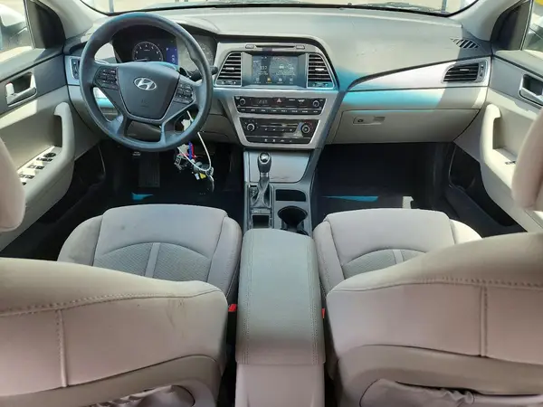 5NPE24AF1HH572087 2017 HYUNDAI SONATA - Image 8