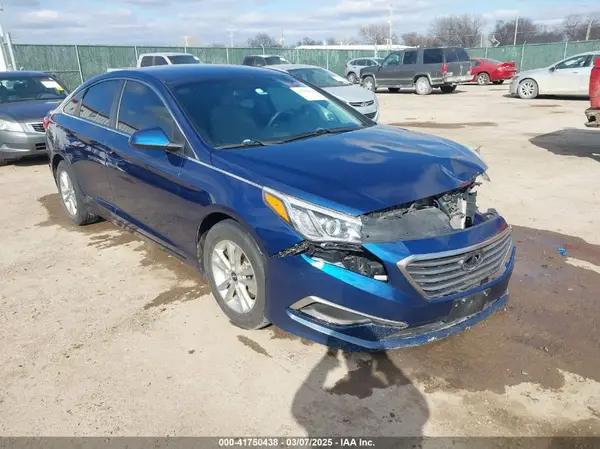 5NPE24AF1HH572767 2017 HYUNDAI SONATA - Image 1