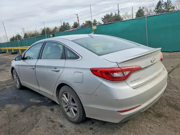 5NPE24AF1HH573613 2017 HYUNDAI SONATA - Image 2