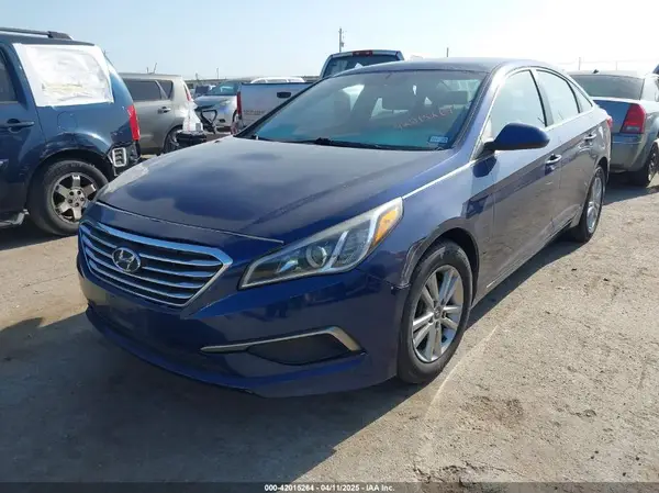 5NPE24AF1HH576771 2017 HYUNDAI SONATA - Image 2