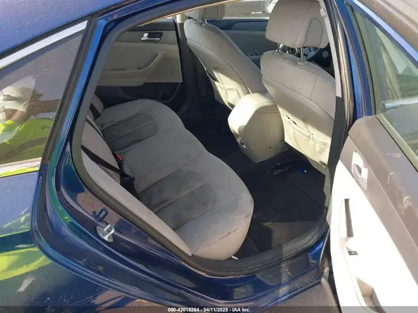 5NPE24AF1HH576771 2017 HYUNDAI SONATA - Image 8