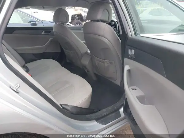 5NPE24AF1HH578231 2017 HYUNDAI SONATA - Image 8