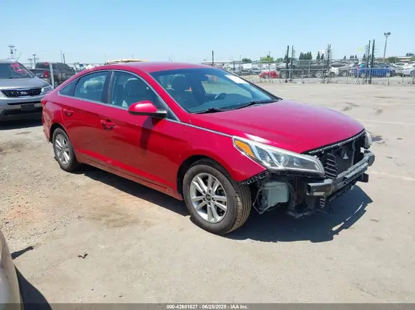 5NPE24AF1HH579265 2017 HYUNDAI SONATA - Image 1