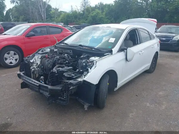 5NPE24AF1HH580920 2017 HYUNDAI SONATA - Image 2