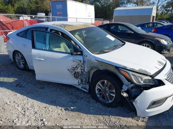 5NPE24AF1HH581906 2017 HYUNDAI SONATA - Image 1