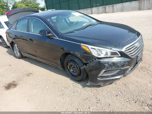 5NPE24AF1HH584949 2017 HYUNDAI SONATA - Image 1