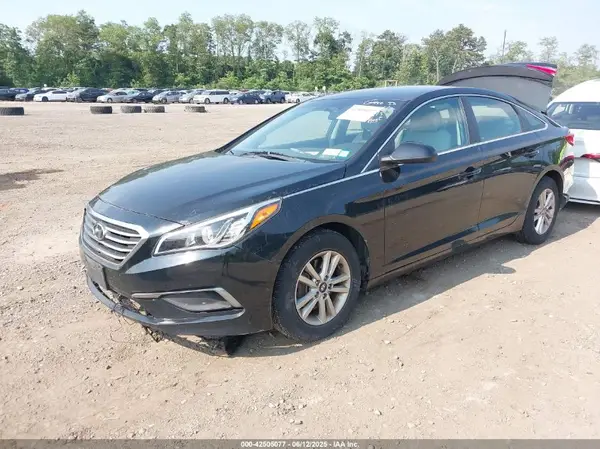 5NPE24AF1HH584949 2017 HYUNDAI SONATA - Image 2