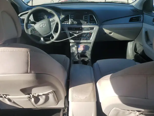 5NPE24AF1HH586586 2017 HYUNDAI SONATA - Image 8