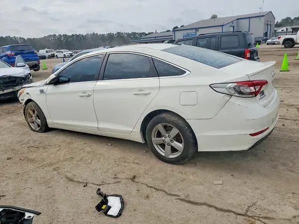 5NPE24AF1HH590816 2017 HYUNDAI SONATA - Image 2