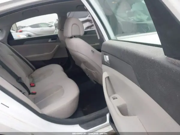 5NPE24AF1HH594204 2017 HYUNDAI SONATA - Image 8