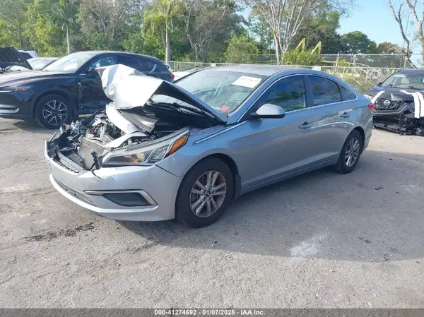 5NPE24AF1HH594428 2017 HYUNDAI SONATA - Image 2