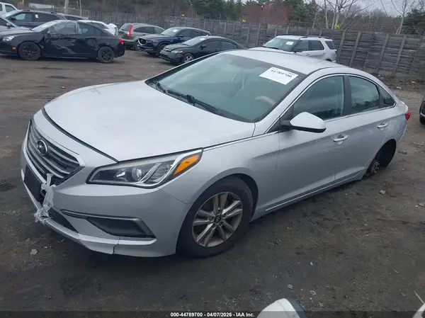 5NPE24AF1HH595532 2017 HYUNDAI SONATA - Image 2