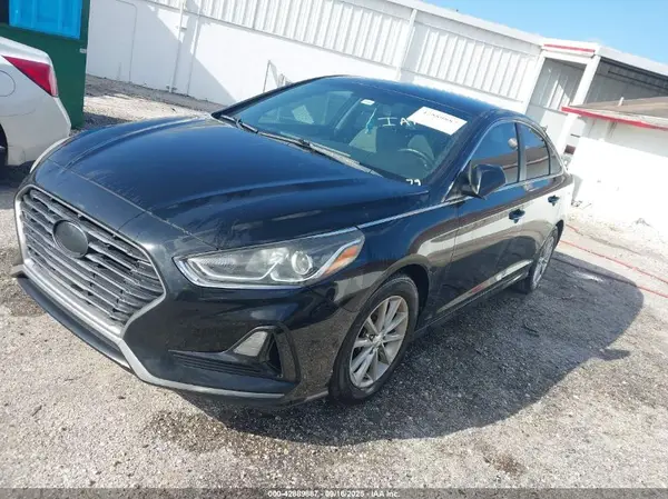 5NPE24AF1JH597870 2018 HYUNDAI SONATA - Image 2