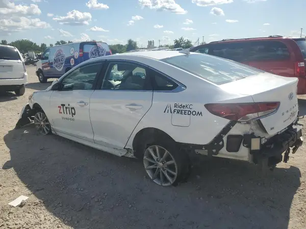 5NPE24AF1JH601898 2018 HYUNDAI SONATA - Image 2
